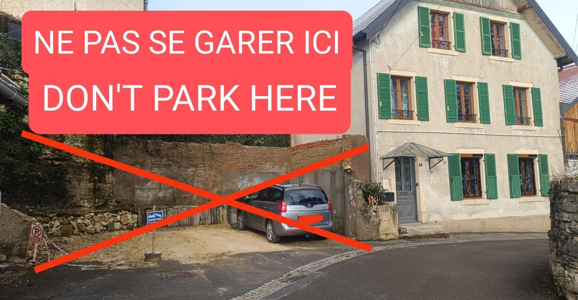 * Rez De Chaussee Frontiere Suisse * *