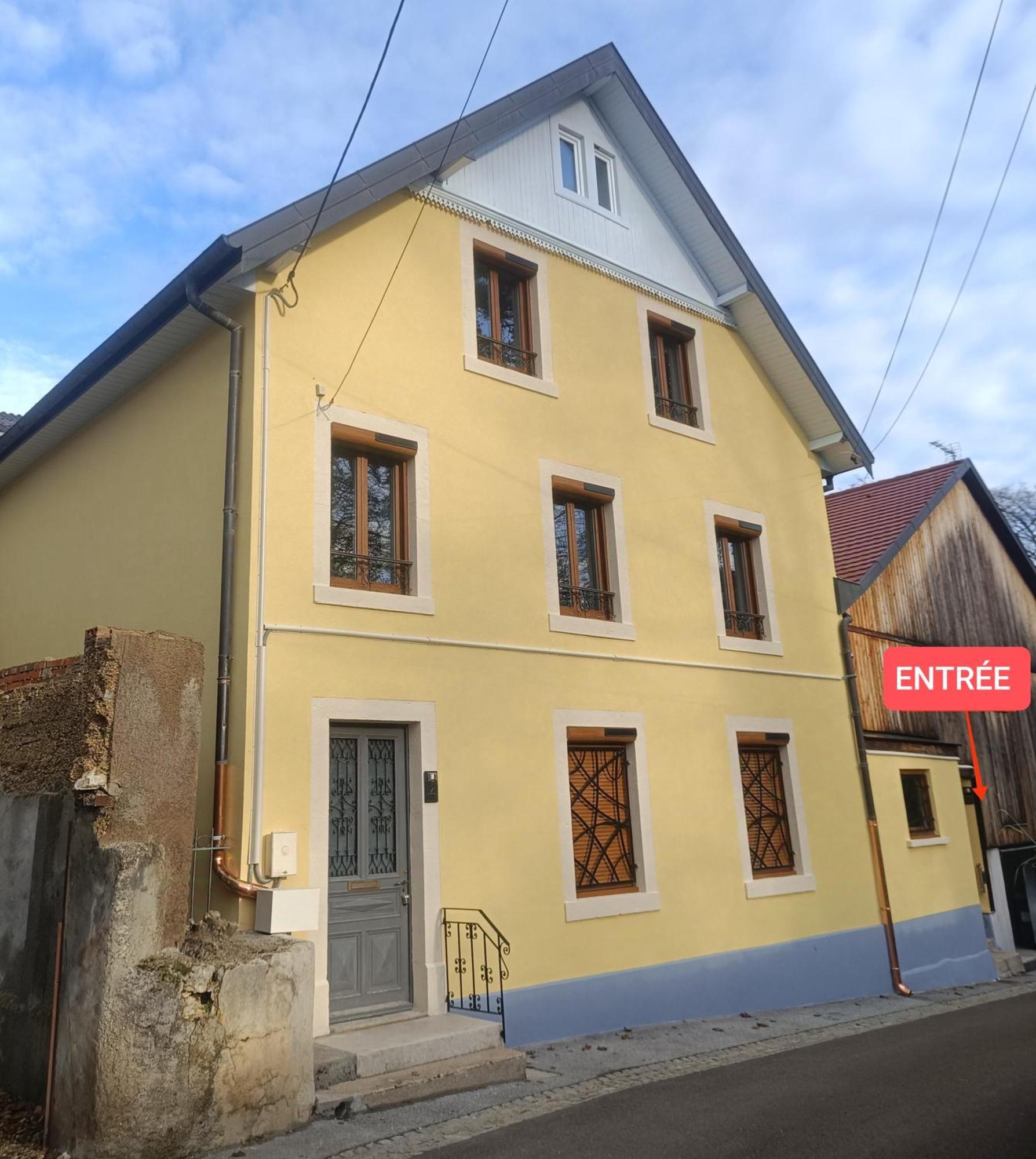 * Rez De Chaussee Frontiere Suisse * Delle
